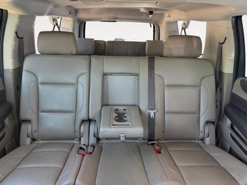 Used 2017 Chevrolet Suburban LT AWD/4WD image 6