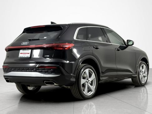 Used 2025 Audi Q5 Premium Plus w/ Premium Plus AWD/4WD image 5