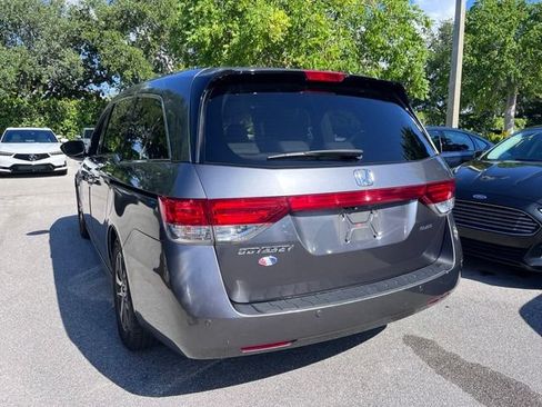 Used 2016 Honda Odyssey Touring Elite image 4