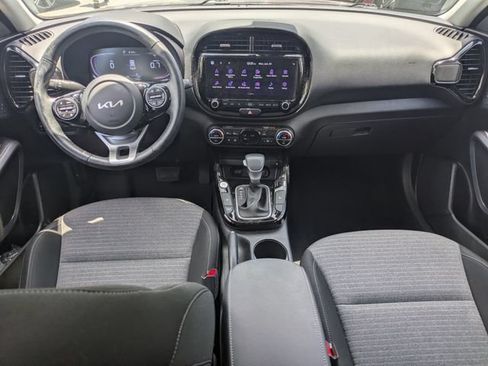 Used 2024 Kia Soul EX w/ Option Group 015 FWD image 13