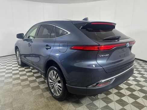 Used 2021 Toyota Venza XLE w/ Softex Package AWD/4WD image 5