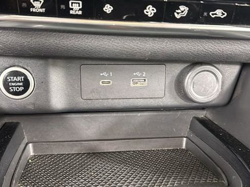 Used 2023 Nissan Rogue SV image 27