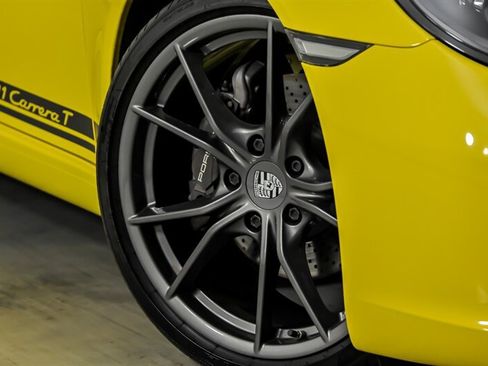 Used 2018 Porsche 911 Carrera T RWD image 4