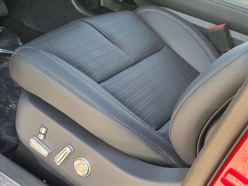 New 2026 Lincoln Nautilus Reserve image 4