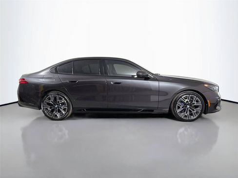 New 2026 BMW 530i w/ M Sport Package RWD image 7