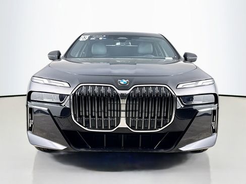 Certified 2023 BMW 760i xDrive 760i xDrive image 2