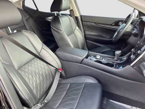 Used 2023 Nissan Maxima Platinum w/ Sport Mat Group FWD image 31