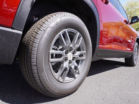 New 2025 GMC Acadia Elevation image 6