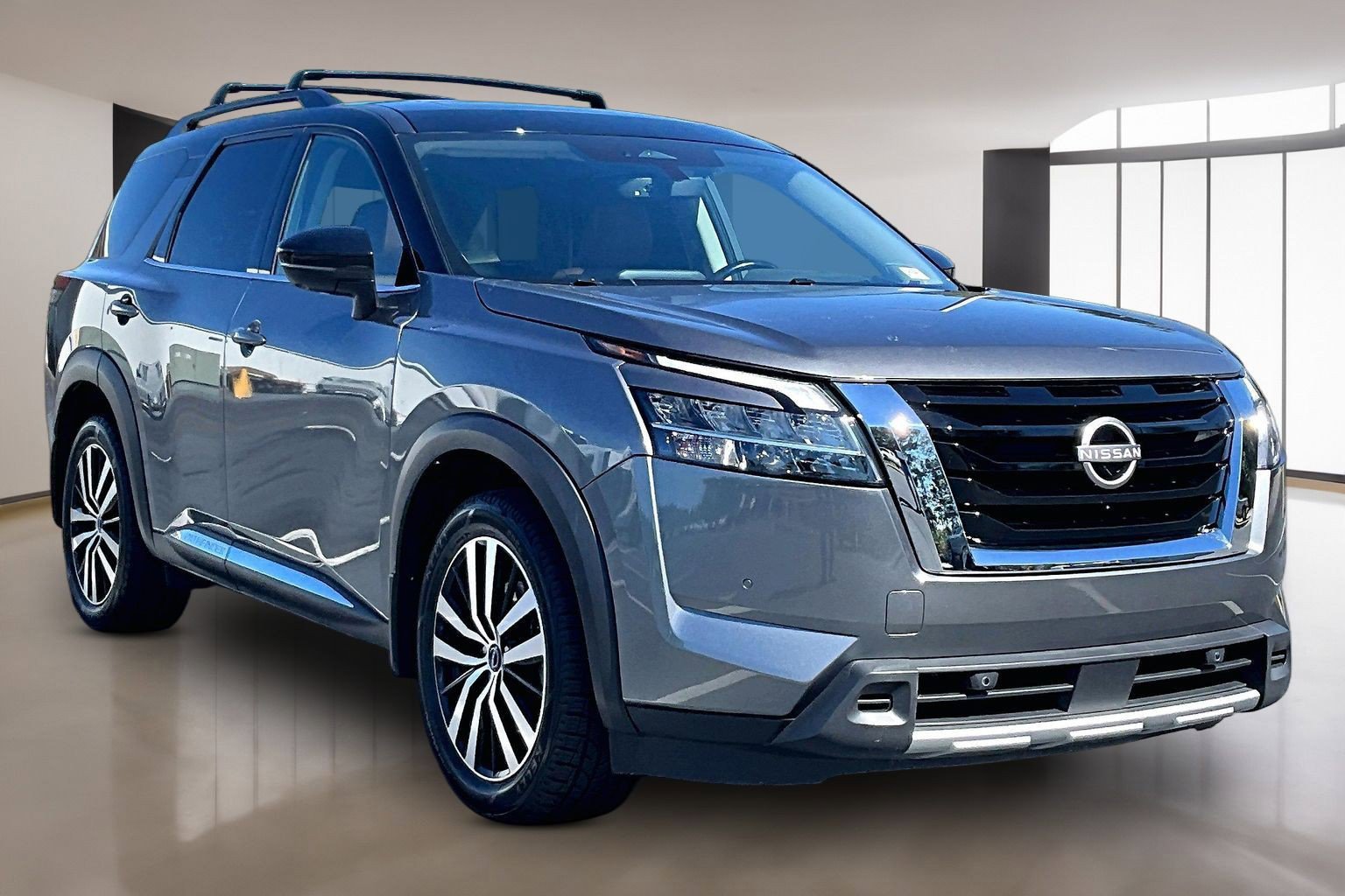 Used 2023 Nissan Pathfinder Platinum AWD/4WD image 1