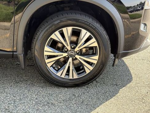 Certified 2023 Nissan Rogue SV w/ SV Premium B Package AWD/4WD image 13