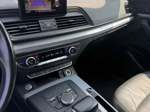 Used 2018 Audi Q5 2.0T Premium w/ Convenience Package AWD/4WD image 17