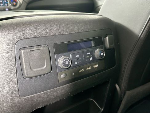 Used 2017 GMC Yukon SLT w/ Open Road Package image 28