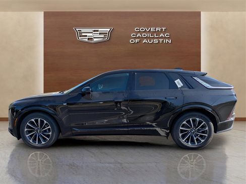 New 2026 Cadillac Lyriq Premium Sport image 4