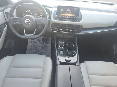 Certified 2024 Nissan Rogue SV w/ SV Premium Package image 10