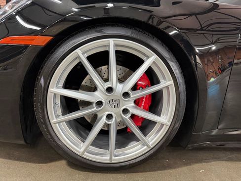 Used 2022 Porsche 911 Carrera S RWD image 17