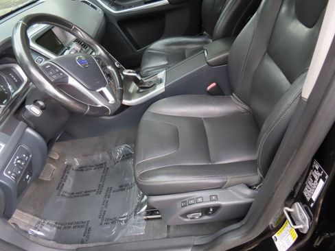 Used 2015 Volvo XC60 3.2 Platinum AWD/4WD image 11