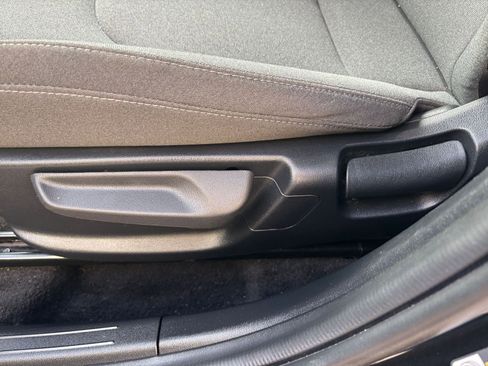 Used 2025 Kia K4 LXS image 23