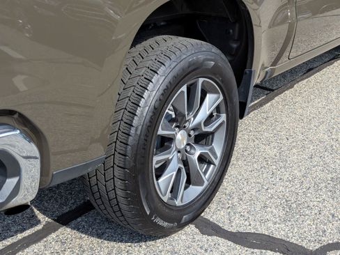 Certified 2023 Chevrolet Silverado 1500 LT AWD/4WD image 33