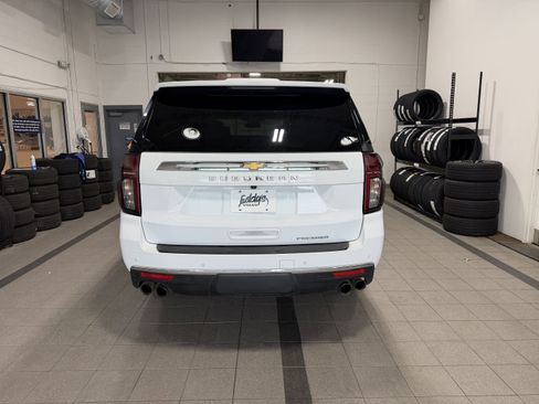 Used 2023 Chevrolet Suburban Premier image 8