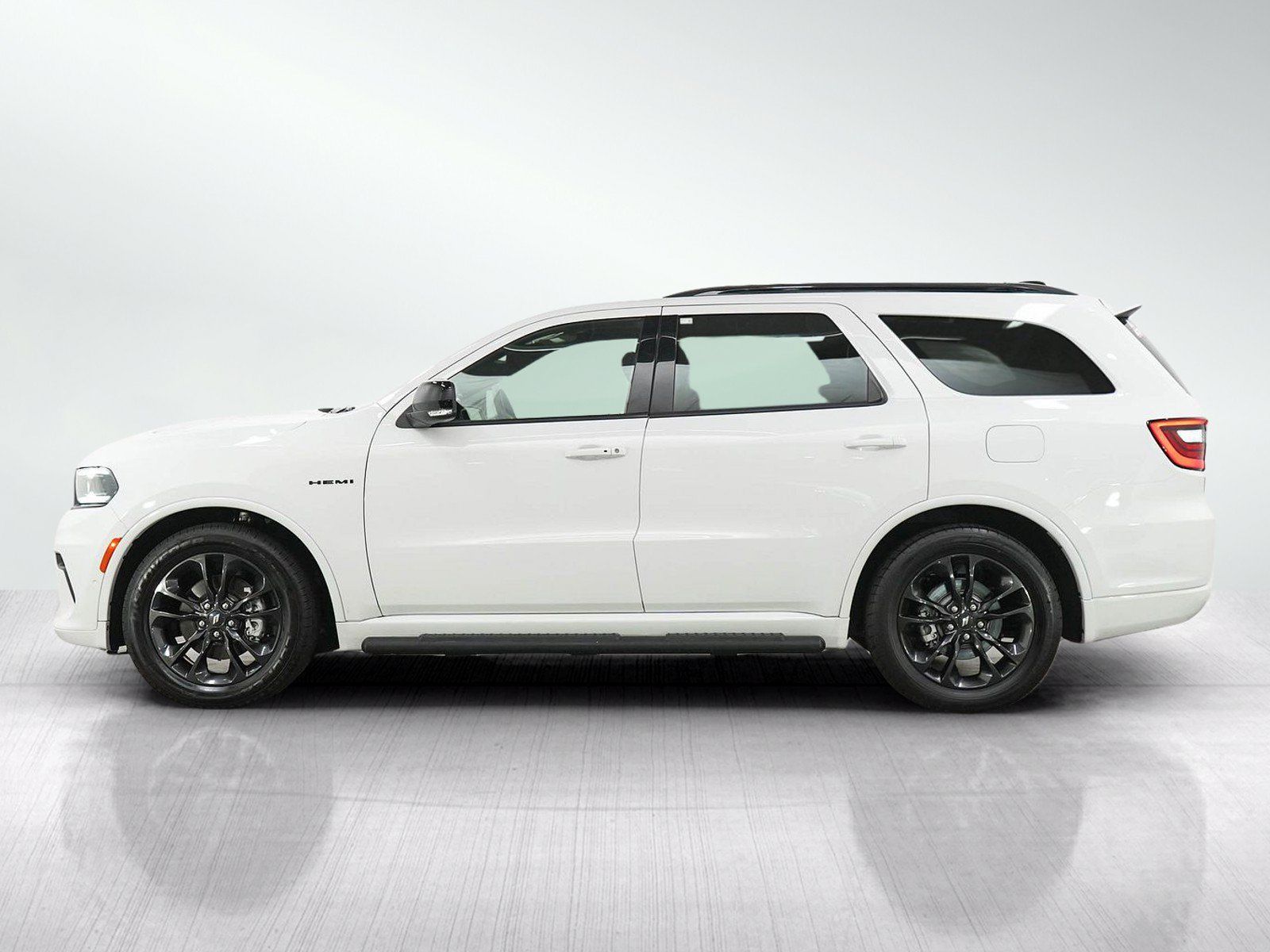 Used 2024 Dodge Durango R/T AWD/4WD image 2