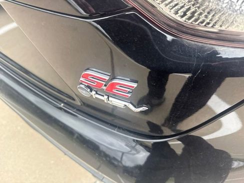Used 2026 Toyota Corolla SE FWD image 4
