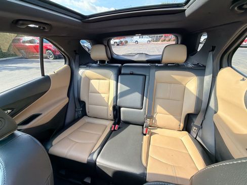 Used 2023 Chevrolet Equinox Premier image 25