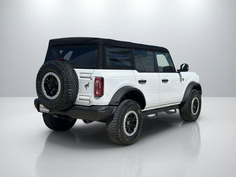 Used 2021 Ford Bronco Badlands image 5