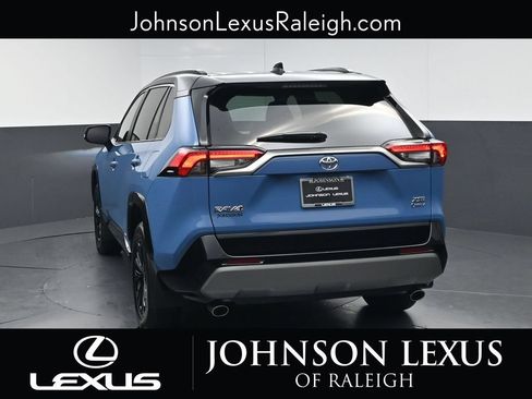Used 2025 Toyota RAV4 XSE w/ Weather Package AWD/4WD image 8