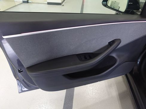 Used 2024 Tesla Model 3 Standard Range RWD image 10