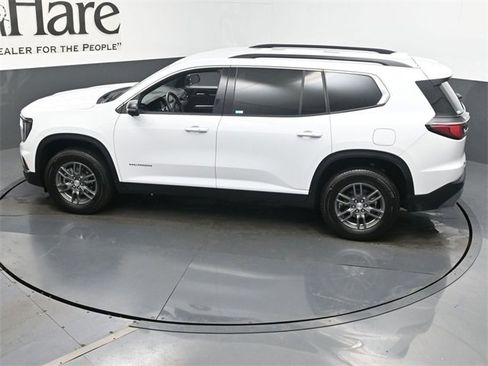Used 2025 GMC Acadia Elevation image 44