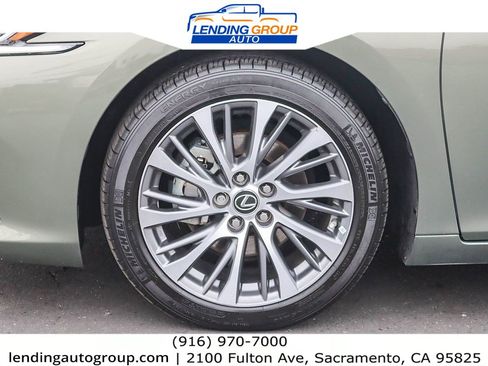 Used 2019 Lexus ES 300h image 9