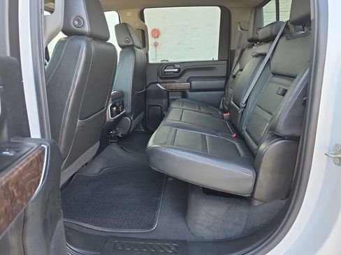 Certified 2021 GMC Sierra 3500 Denali w/ Denali Ultimate Package AWD/4WD image 31