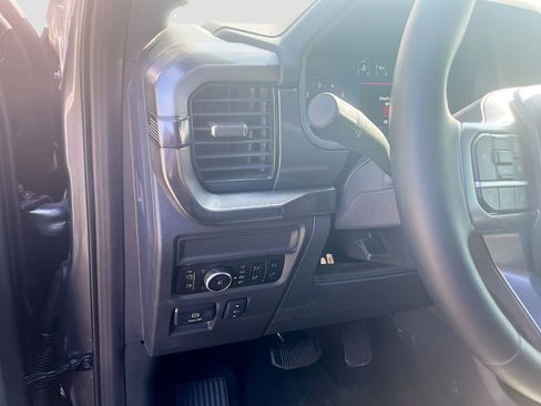 Used 2025 Ford F150 Lariat w/ Equipment Group 501A Mid image 10