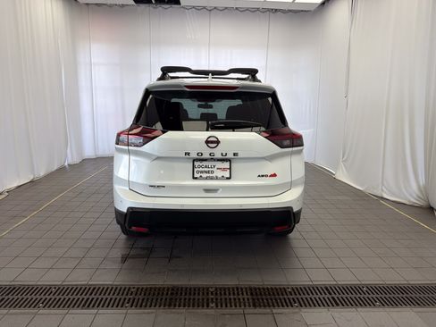 Used 2025 Nissan Rogue SV w/ Rock Creek Premium Package AWD/4WD image 5