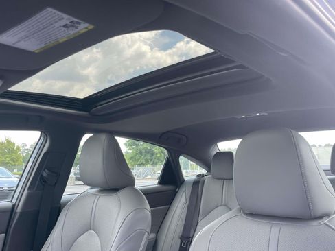 Used 2020 Toyota Avalon Limited w/ Advanced Safety Package FWD image 15
