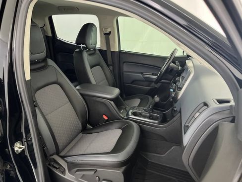 Used 2019 Chevrolet Colorado Z71 AWD/4WD image 21