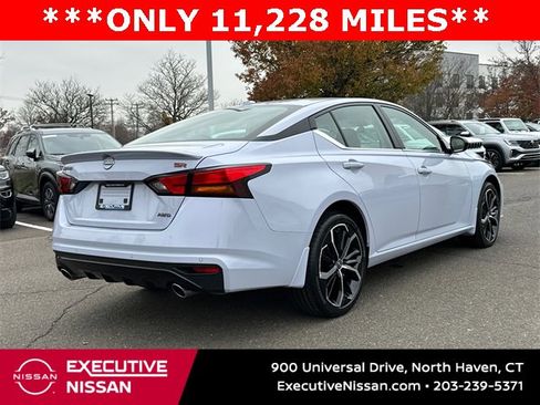 Certified 2024 Nissan Altima 2.5 SR image 2