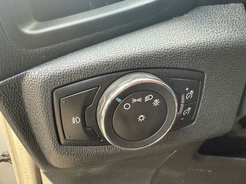 Used 2021 Ford EcoSport SES w/ Interior Protection Package image 10