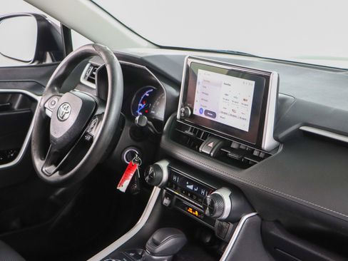 Used 2023 Toyota RAV4 LE image 25