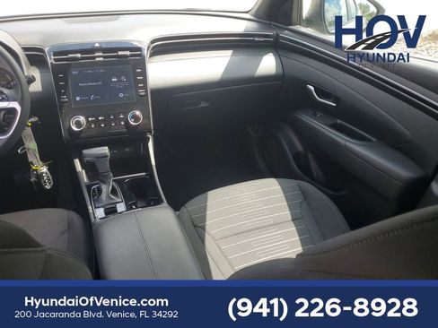 Certified 2023 Hyundai Santa Cruz SE AWD/4WD image 20