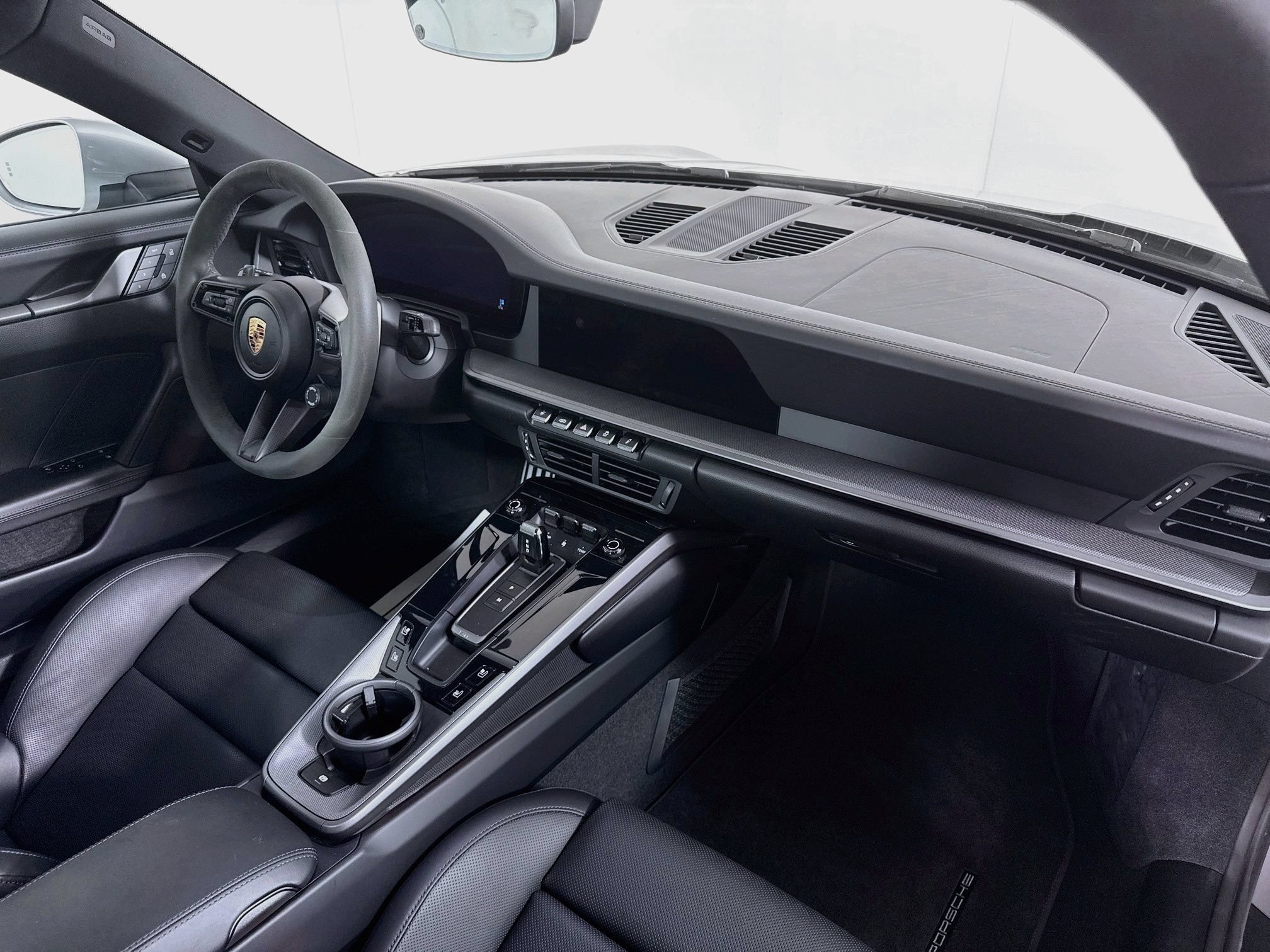 Certified 2025 Porsche 911 Carrera S RWD image 27