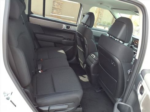 New 2026 Hyundai Santa Fe SE image 9