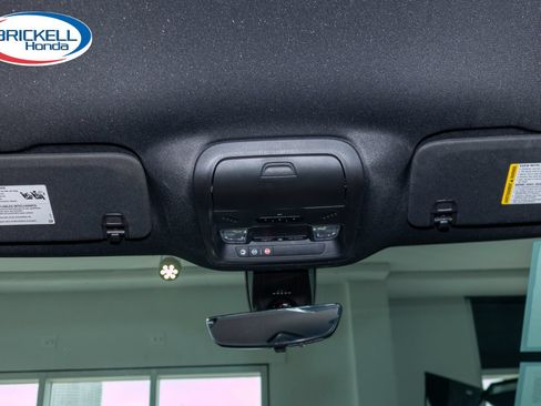 Used 2024 Buick Enclave Essence w/ Technology Package FWD image 23
