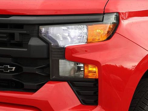 Used 2025 Chevrolet Silverado 1500 Custom w/ Rally Edition AWD/4WD image 10