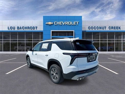 New 2026 Chevrolet Traverse LT image 6