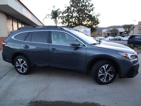 Used 2020 Subaru Outback Limited XT image 5