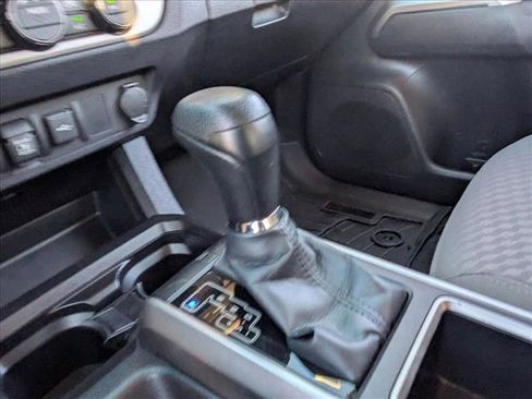 Certified 2022 Toyota Tacoma SR5 image 12