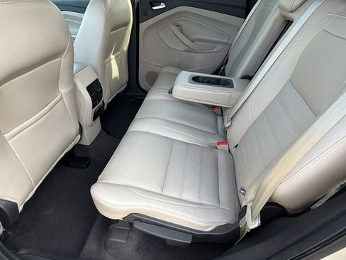 Used 2018 Ford Escape Titanium w/ Ford Safe & Smart Package AWD/4WD image 24