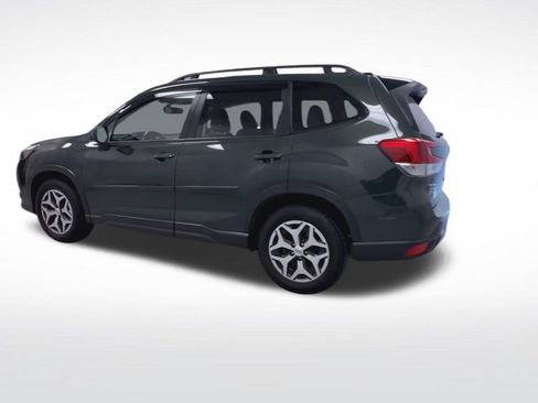 Used 2024 Subaru Forester Premium AWD/4WD image 6