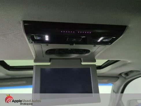 Used 2015 Cadillac Escalade Luxury image 35